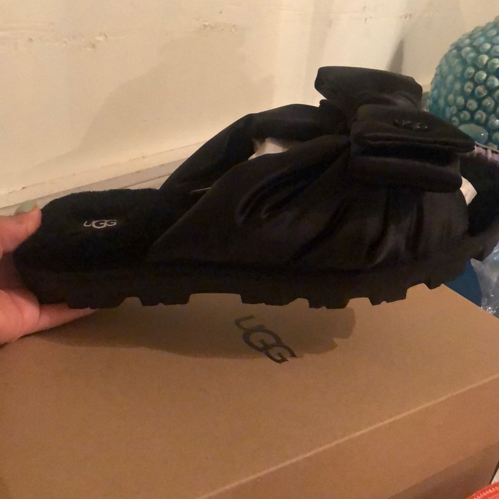 Uggs slippers